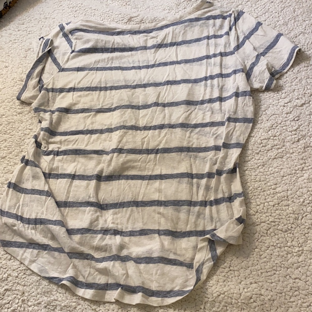 White and blue striped shirt - Picture 4 of 4